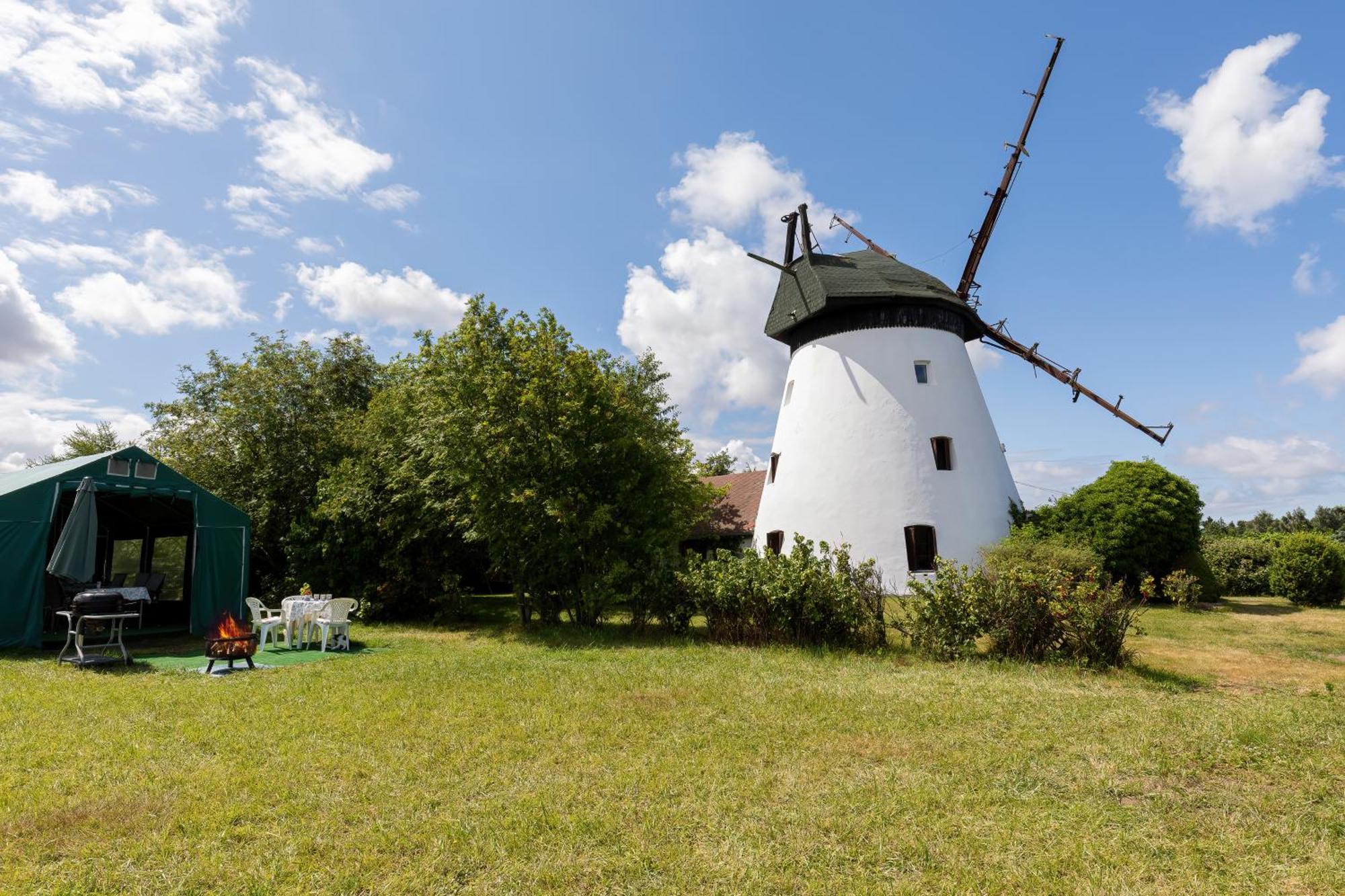 Windmill Vacation Home In Ledzin Near Baltic Sea 니에초르체 객실 사진