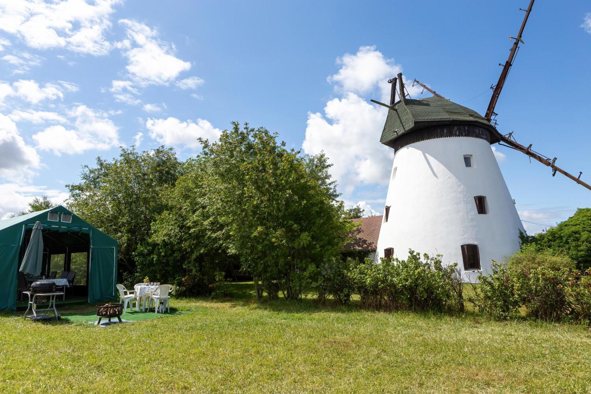 Windmill Vacation Home In Ledzin Near Baltic Sea 니에초르체 객실 사진