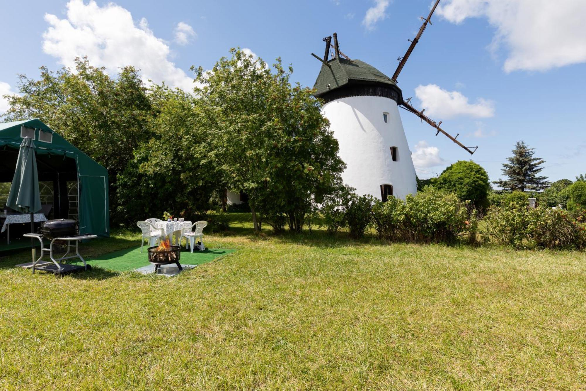 Windmill Vacation Home In Ledzin Near Baltic Sea 니에초르체 객실 사진